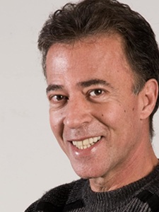 Vizarro, Ângelo