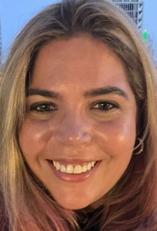 Elaine, Raquel Image