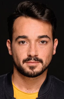 Viador, Adrián