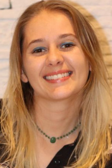 Schneider, Ana Paula