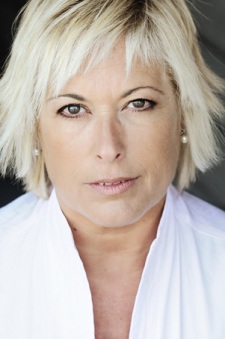 Chalmeta, Julia Image
