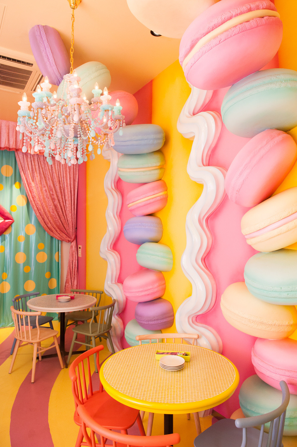 Macaron room Kawaii Monster cafe