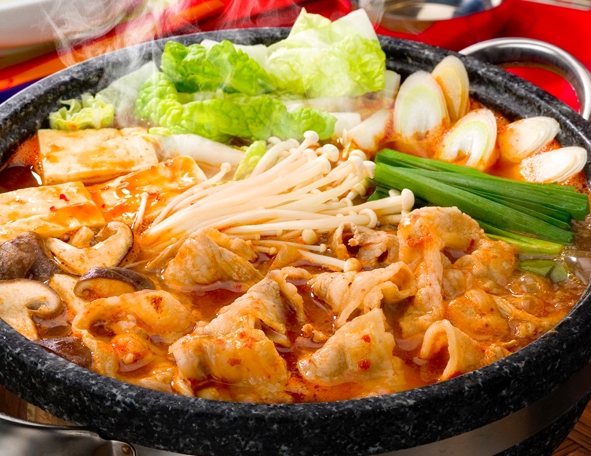 A Staple of Winter: The Origin and Types of Nabe