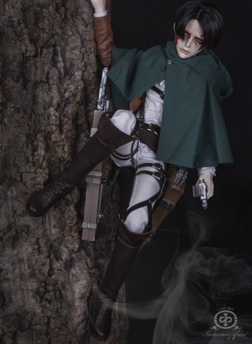 Attack on Titan figure Levi