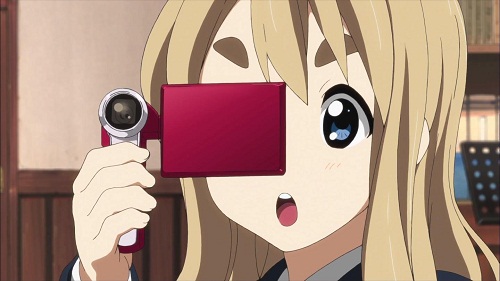 15 Anime Characters with Big Eyebrows - Mugi - K-On!